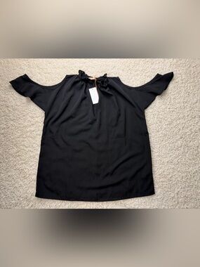 Sz Medium Black Blouse NWT